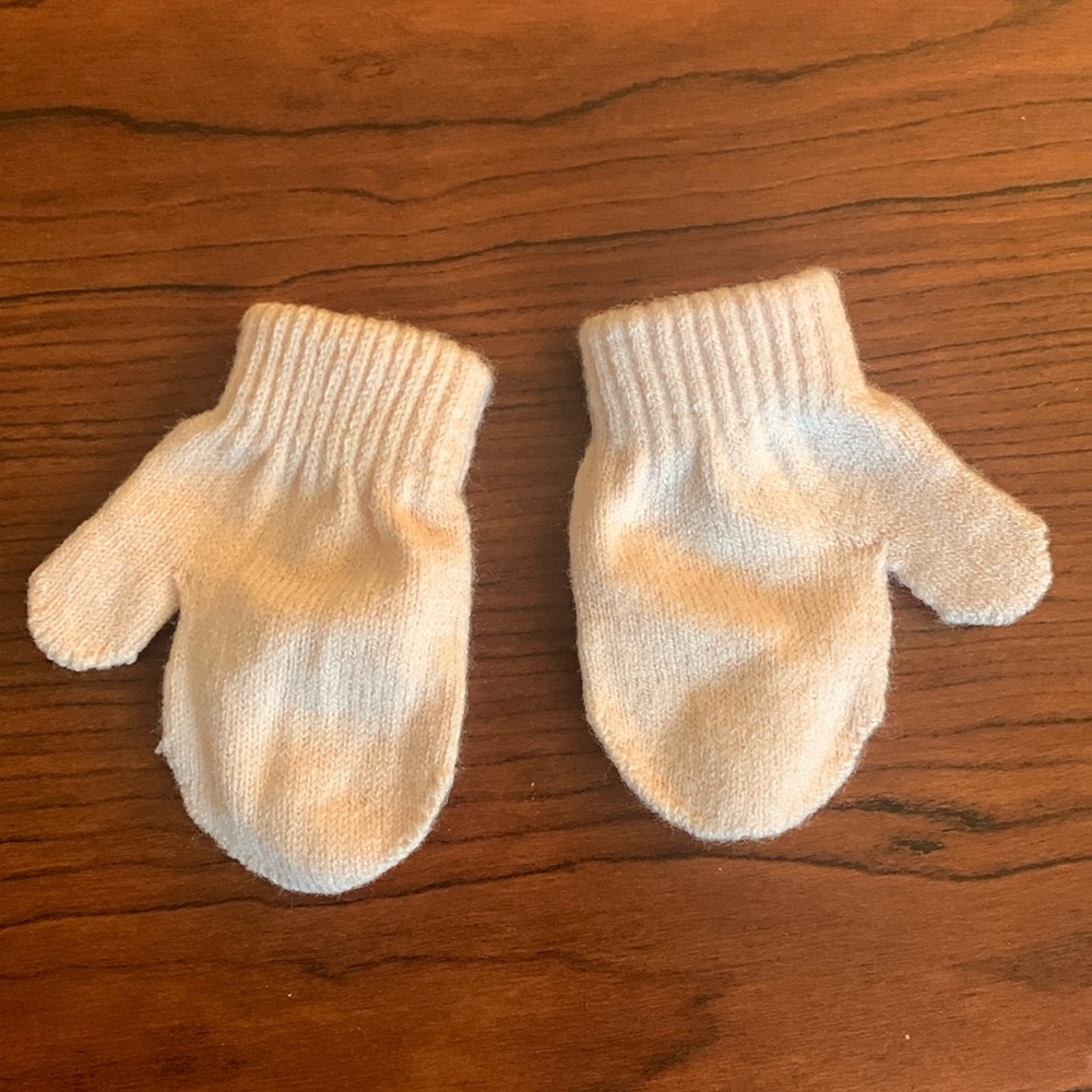 Toby newborn winter mittens